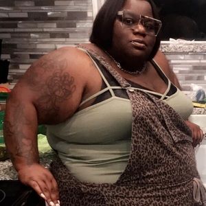 Meet your Posher, Dymond